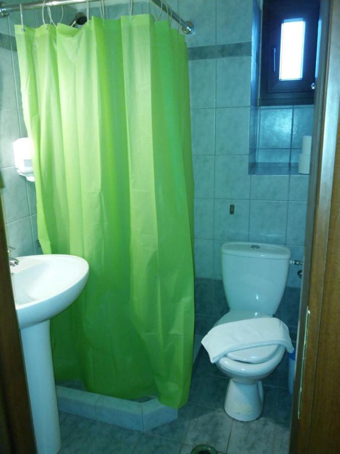Kynthia Guesthouse เนโอโคริออน ภายนอก รูปภาพ