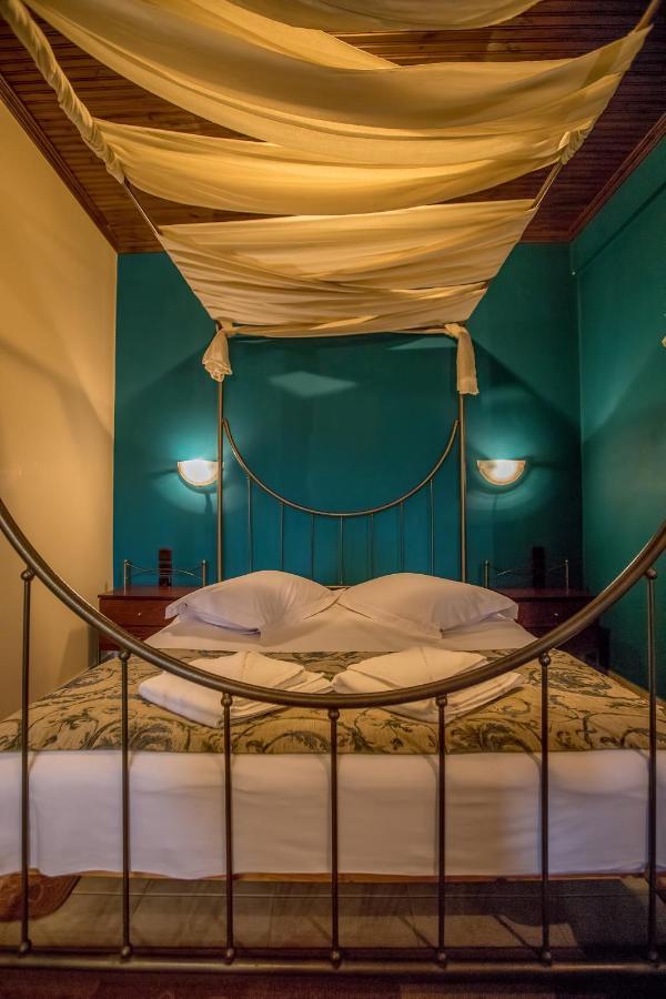 Kynthia Guesthouse เนโอโคริออน ภายนอก รูปภาพ
