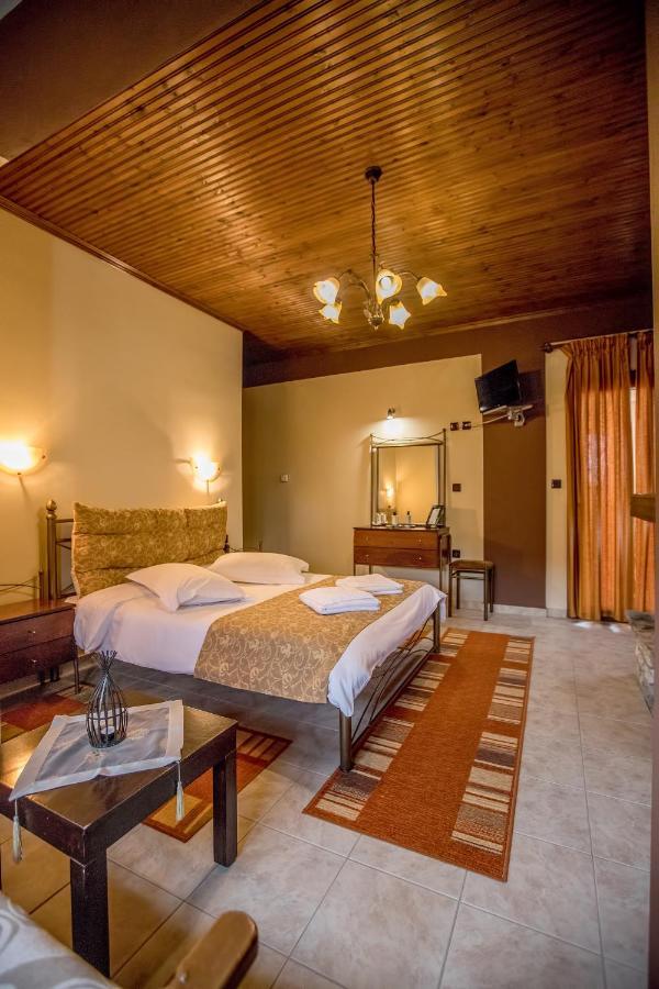 Kynthia Guesthouse เนโอโคริออน ภายนอก รูปภาพ