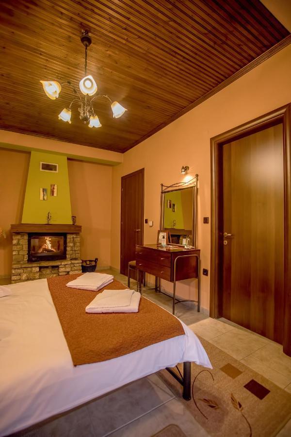 Kynthia Guesthouse เนโอโคริออน ภายนอก รูปภาพ
